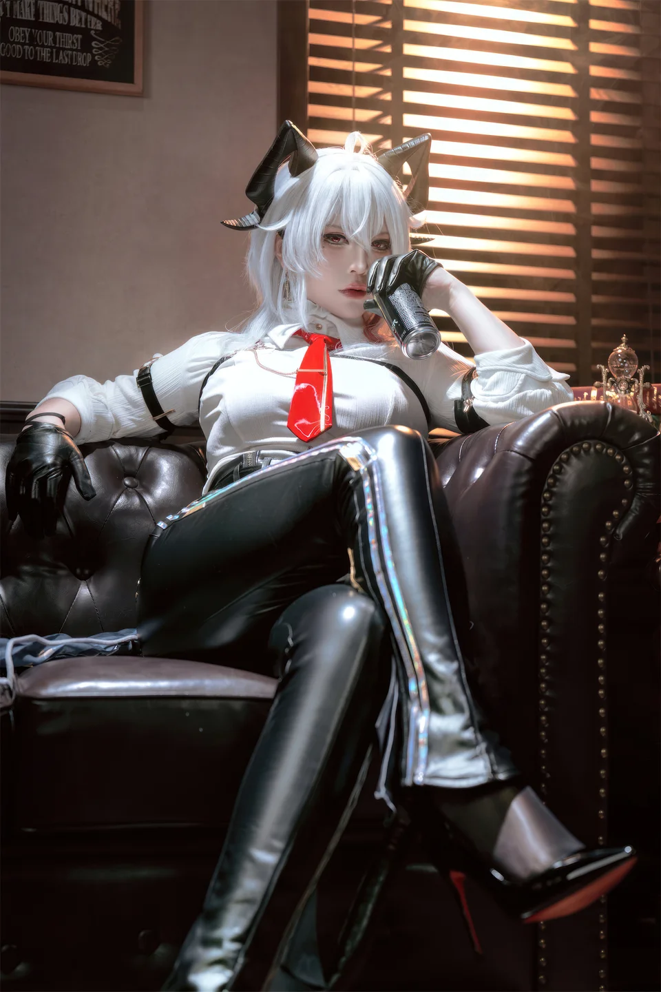 半半子 - No.101 鸣潮·赞妮 [57P-202MB] tg@simisebaisi 【丝足阁】010.webp